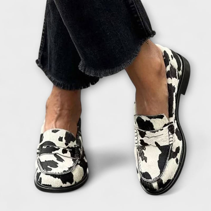 Victoria | Statement Sneakers
