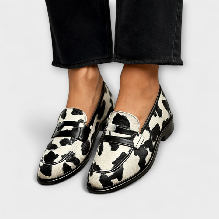 Victoria | Statement Sneakers